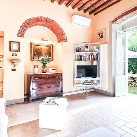Appartamento Guinigi With Private Courtyard *