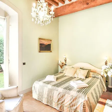 아파트 Guinigi With Private Courtyard 루카